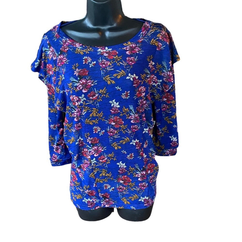 Free People Dock Street Ruffle Floral Keyhole Boho top Size Small - Picture 2 of 4